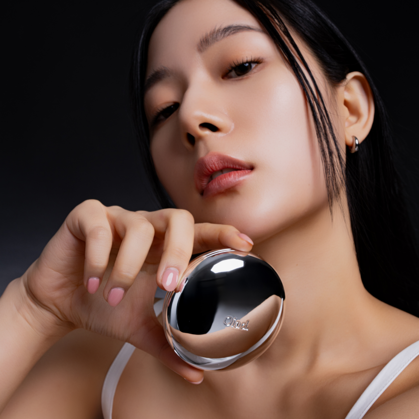 OIAD Pore Perfecting Mirror Moon Cushion | Kool Seoul