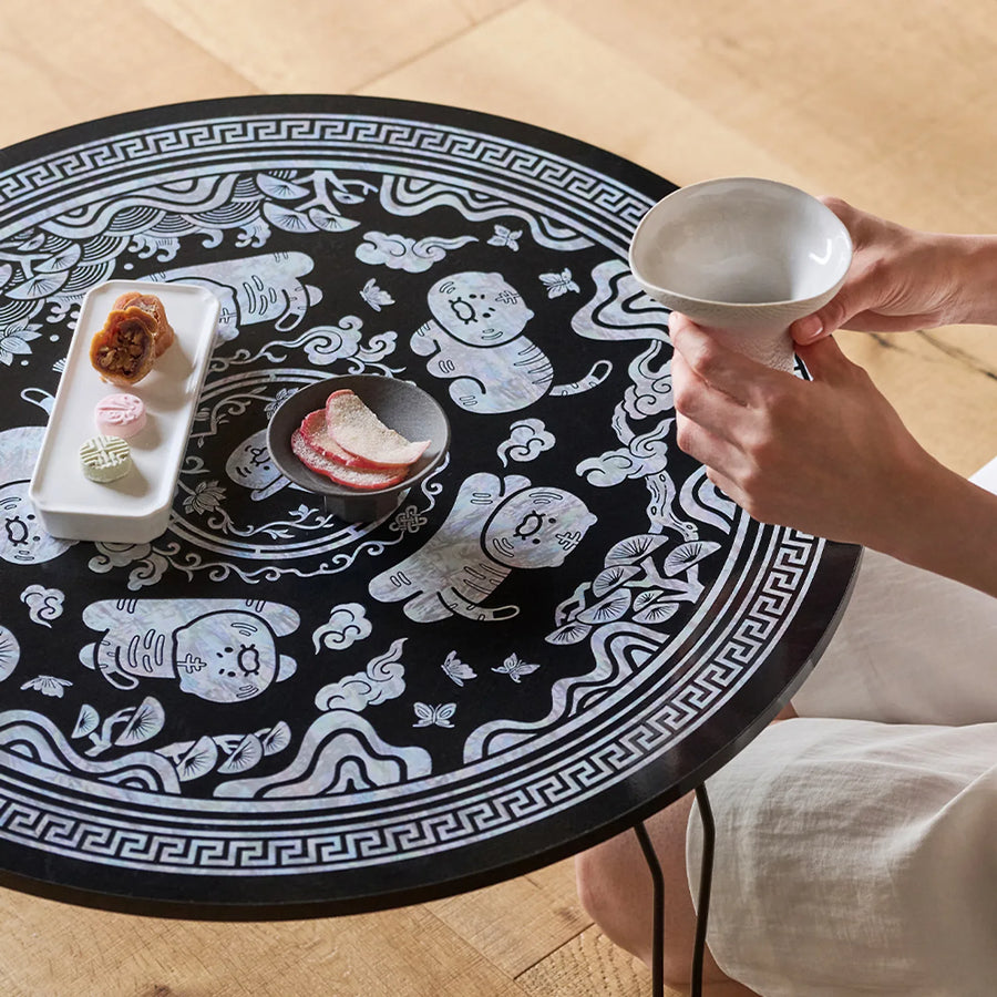 Mother-Of-Pearl Mini Table Yetnal Yetchun Mother-of-pearl Table - Kakao Friends