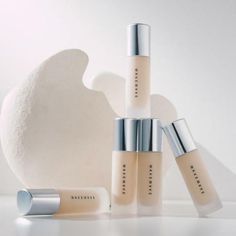 WAKEMAKE Water Velvet Cover Foundation available on Koolseoul.com, your Korean Eshop from Seoul !